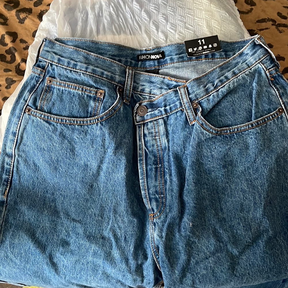 Fashion Nova crossover waist jeans